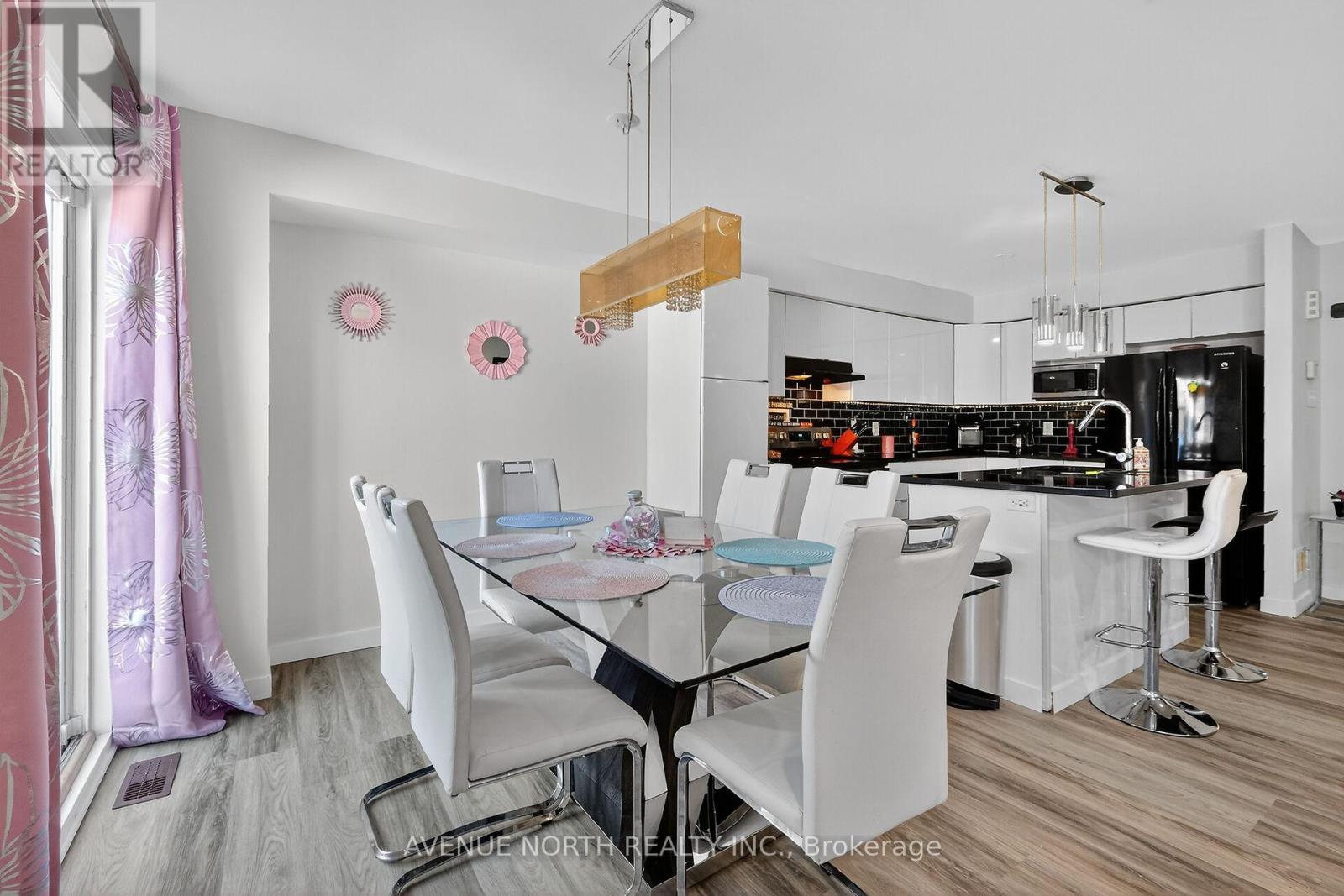 208 Kingswell Street Property Photo 11