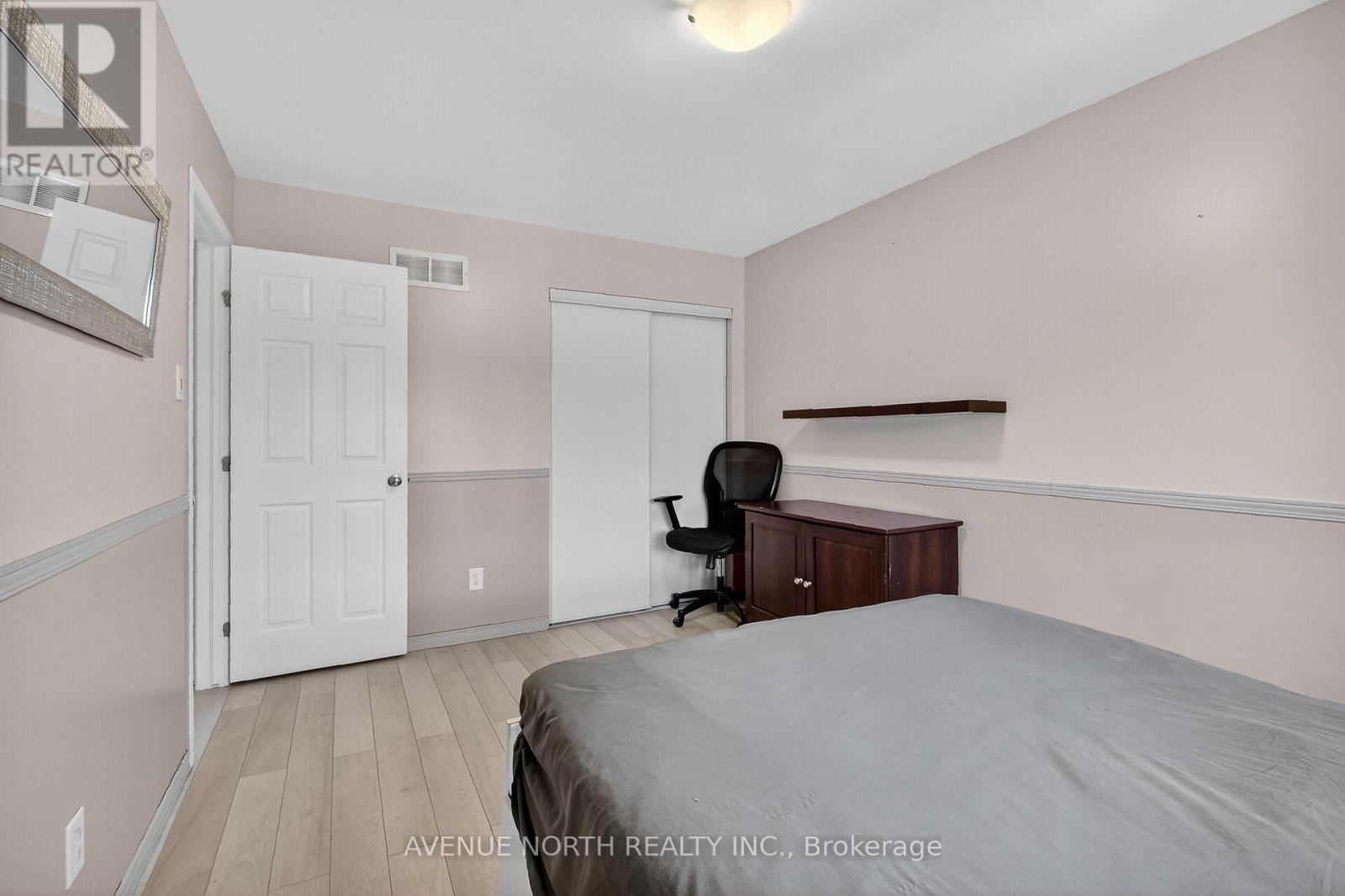 208 Kingswell Street Property Photo 21
