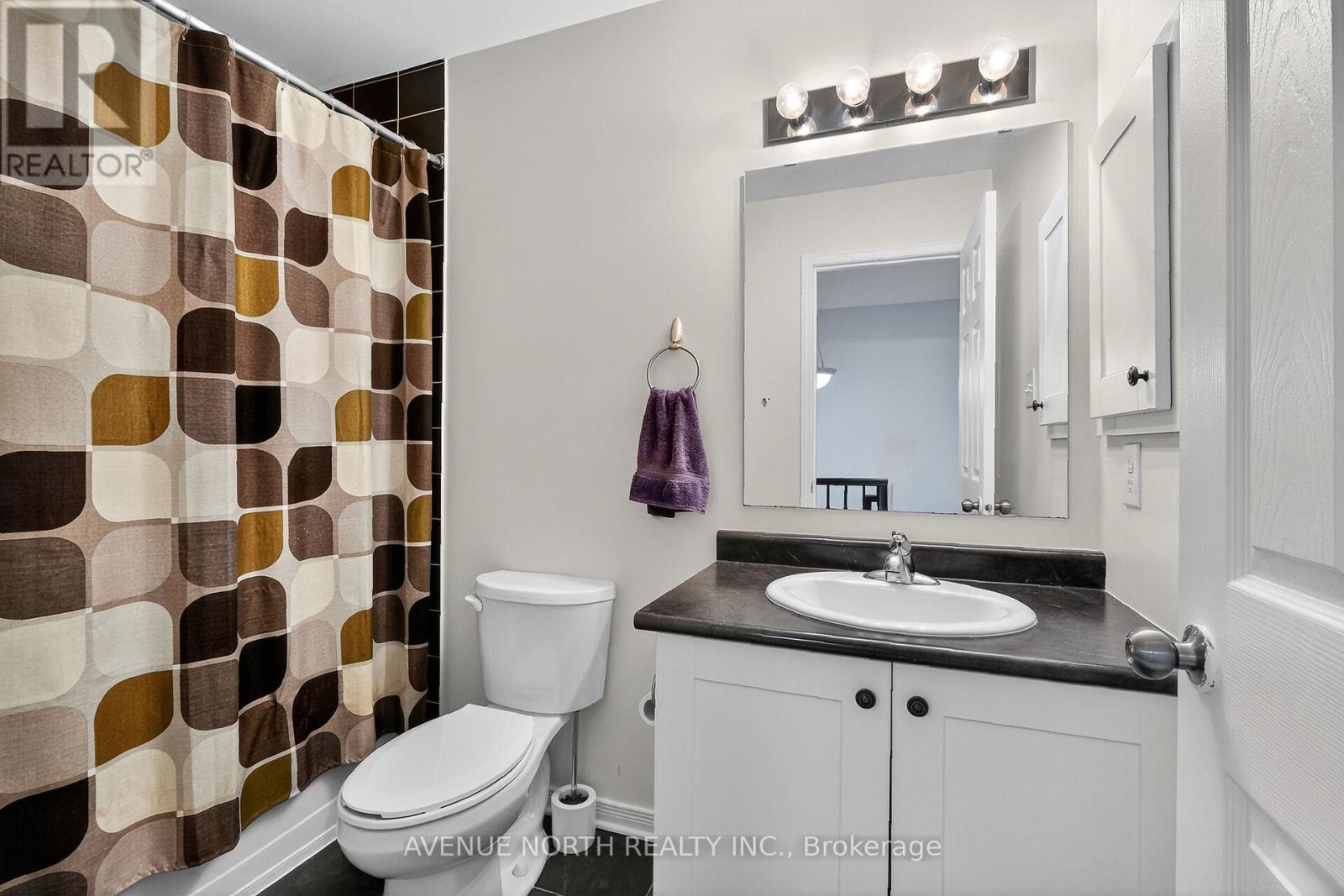 208 Kingswell Street Property Photo 23