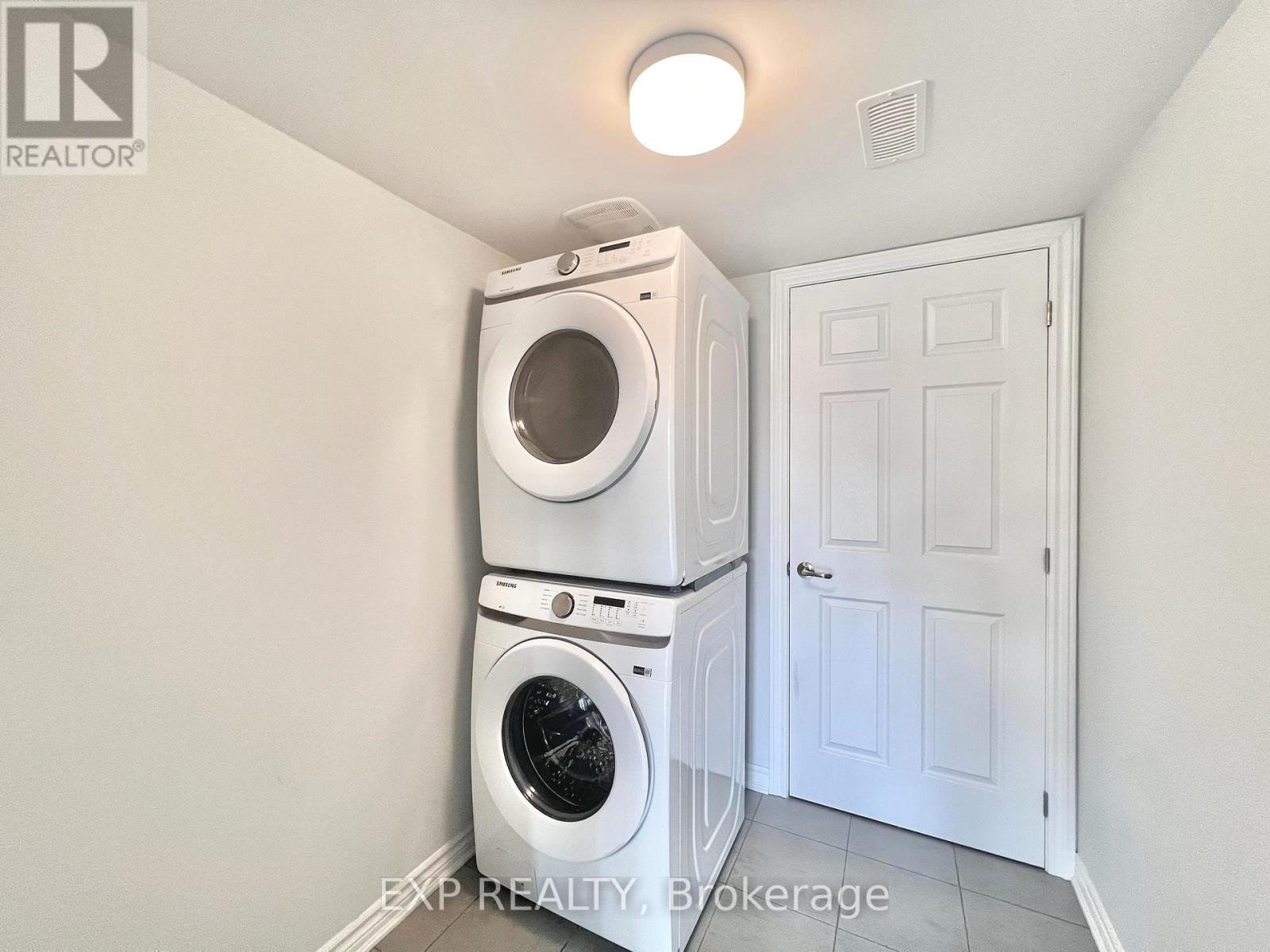 2076 Leinster Circle Property Photo 7