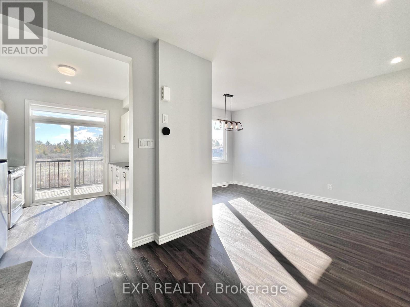 2076 Leinster Circle Property Photo 10