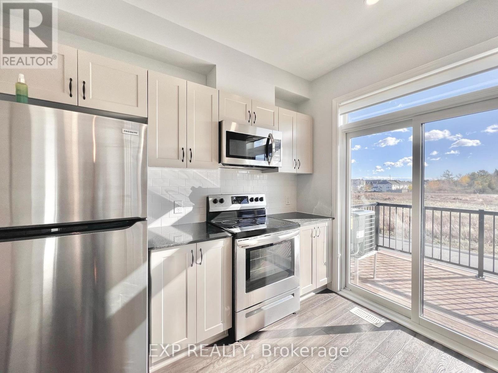 2076 Leinster Circle Property Photo 13