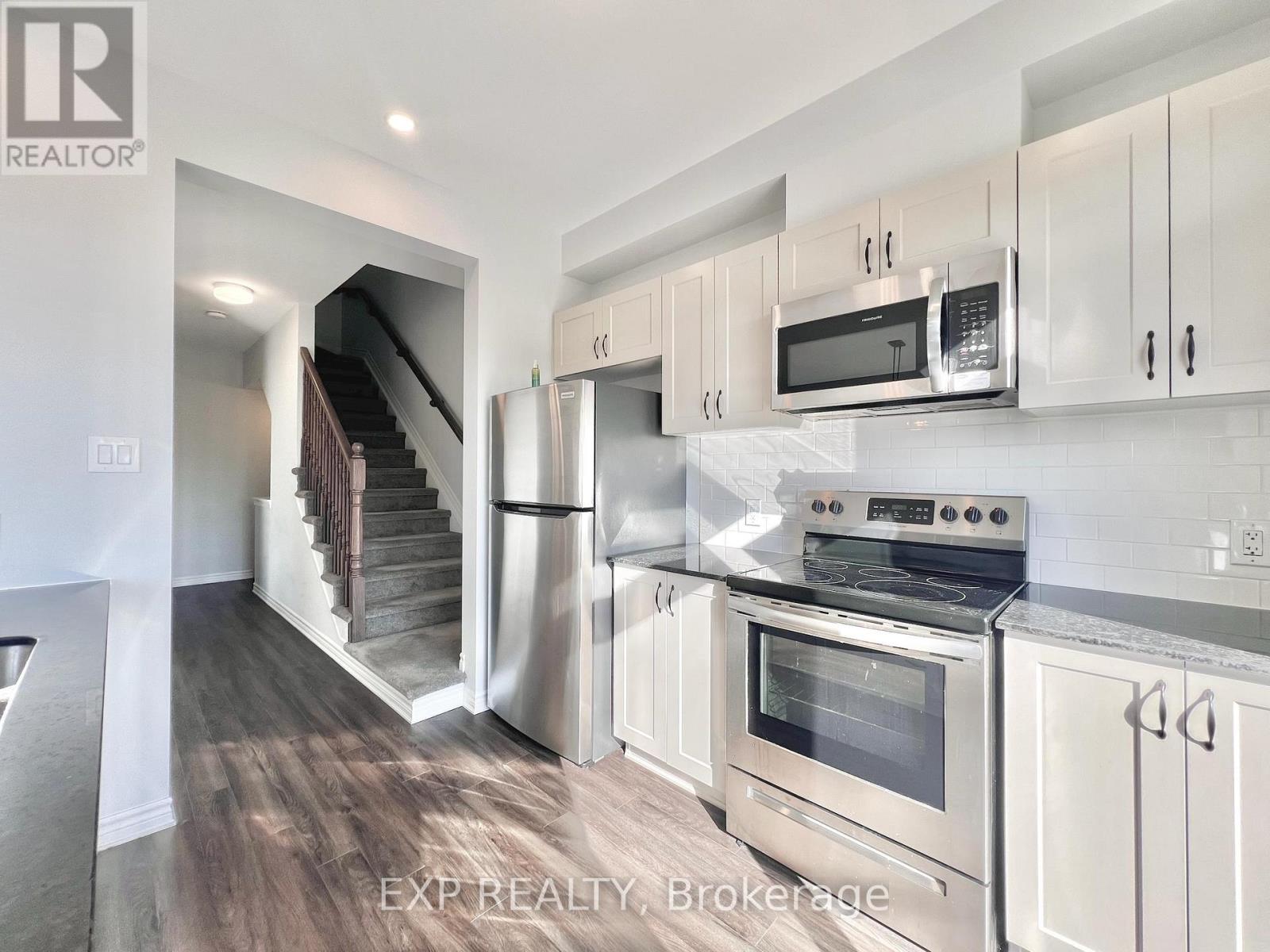 2076 Leinster Circle Property Photo 14