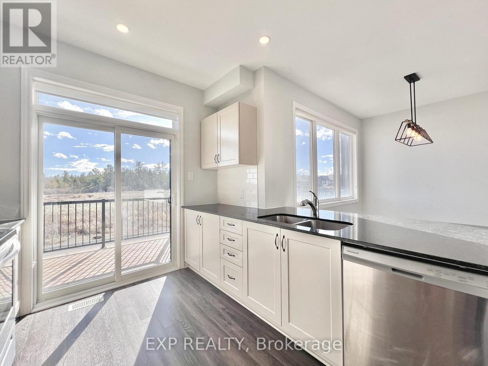 2076 Leinster Circle Property Photo 16