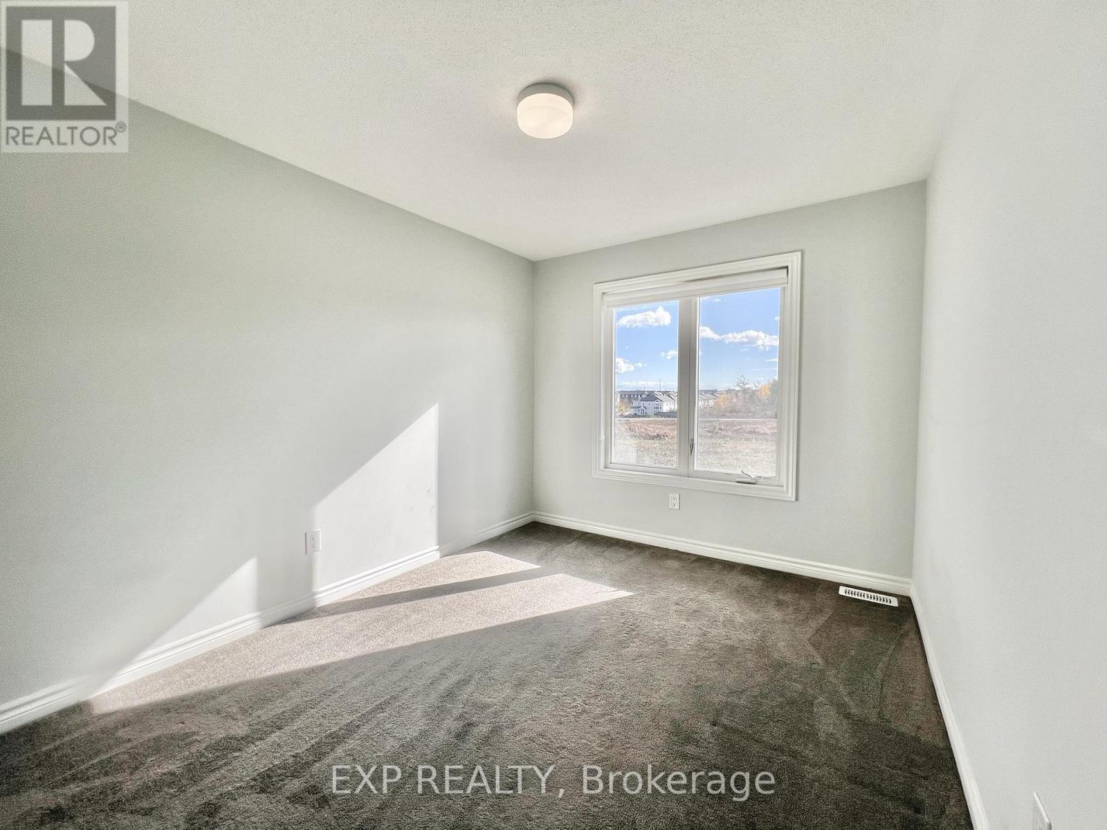 2076 Leinster Circle Property Photo 37