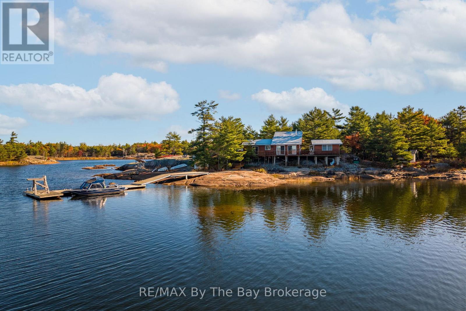 2 Island 2890 Property Photo 2