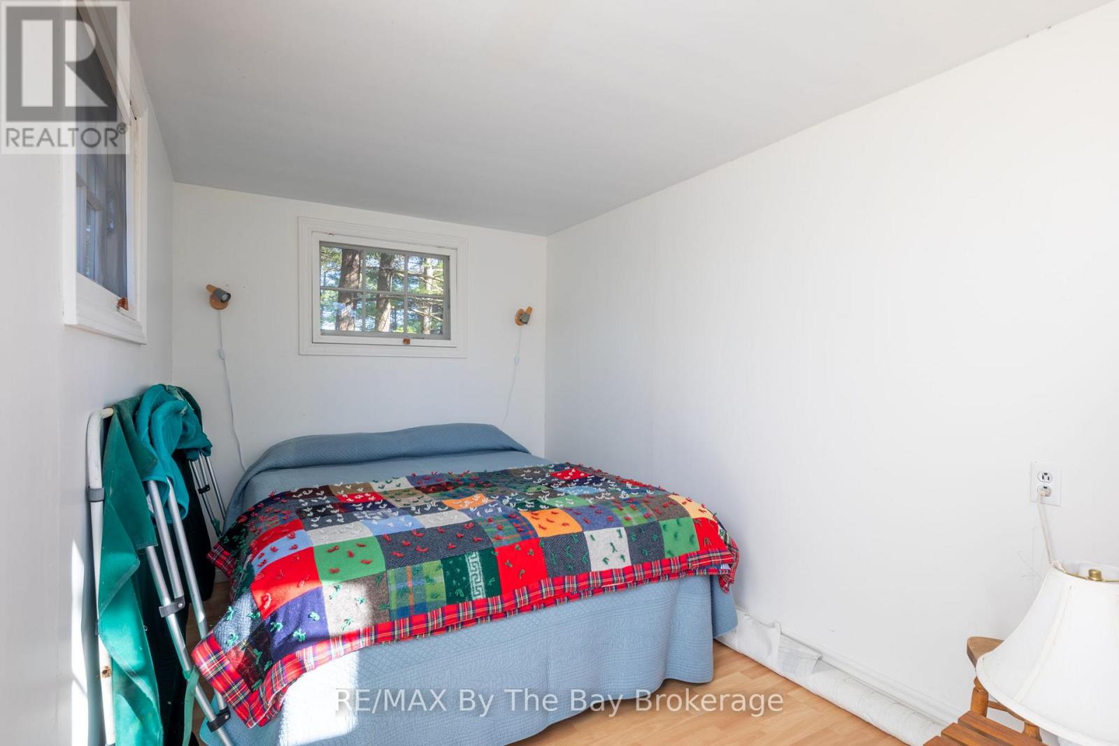 2 Island 2890 Property Photo 35