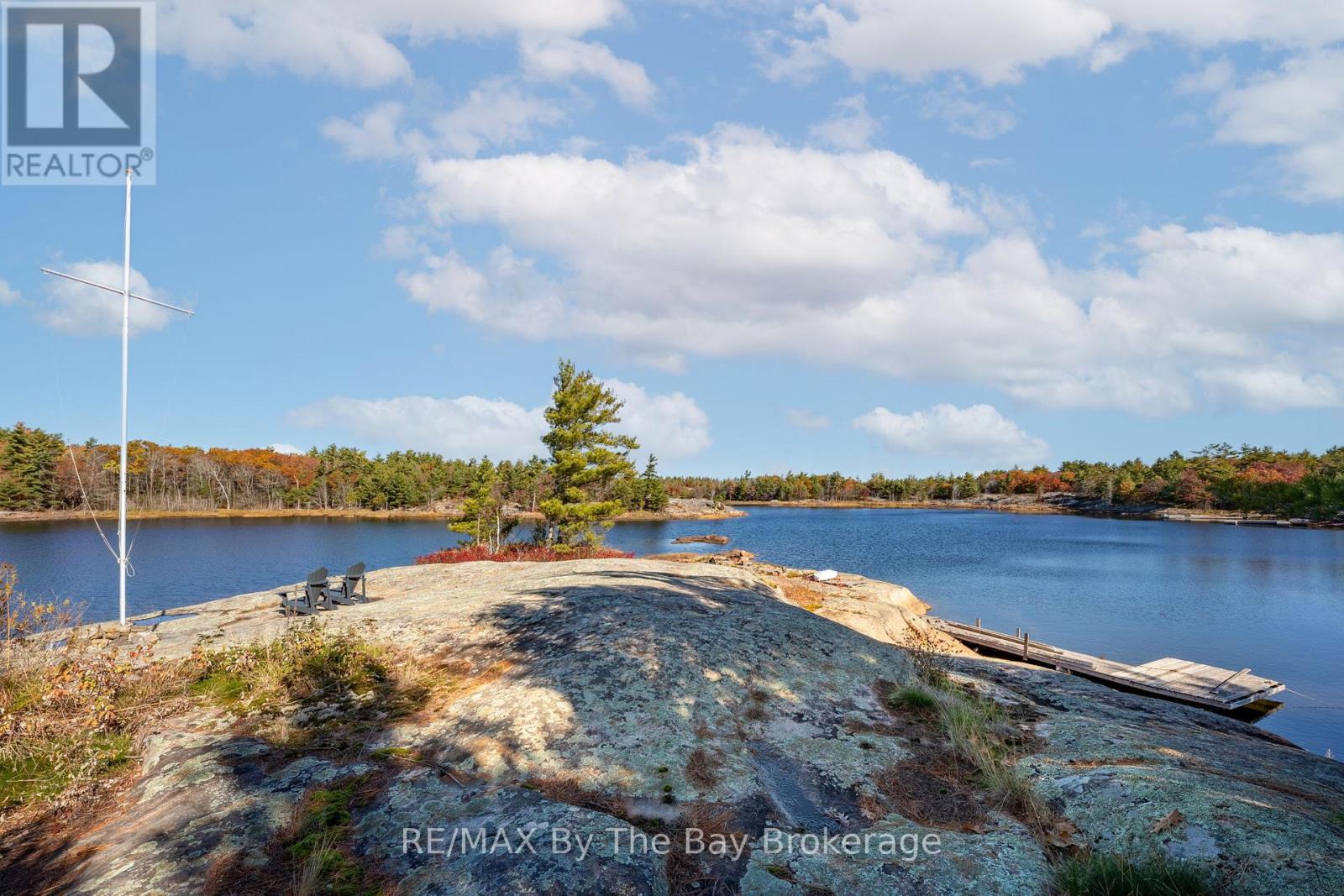 2 Island 2890 Property Photo 42