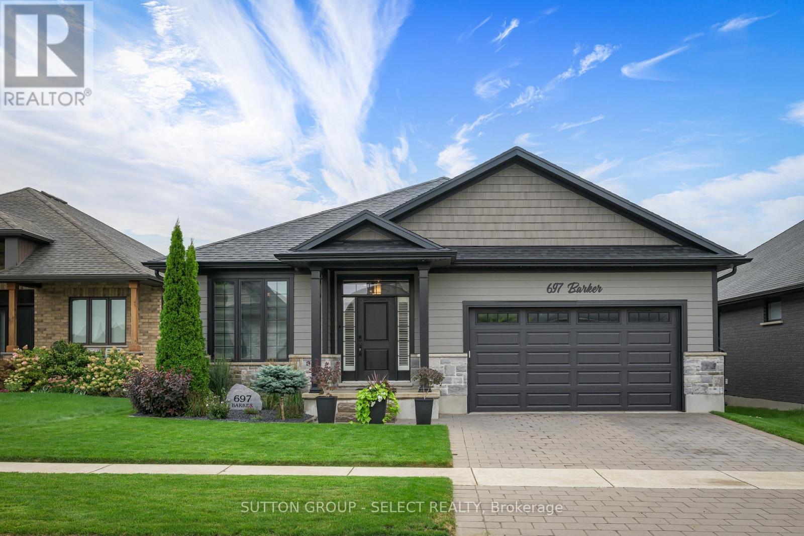 697 Barker Street Property Photo 1