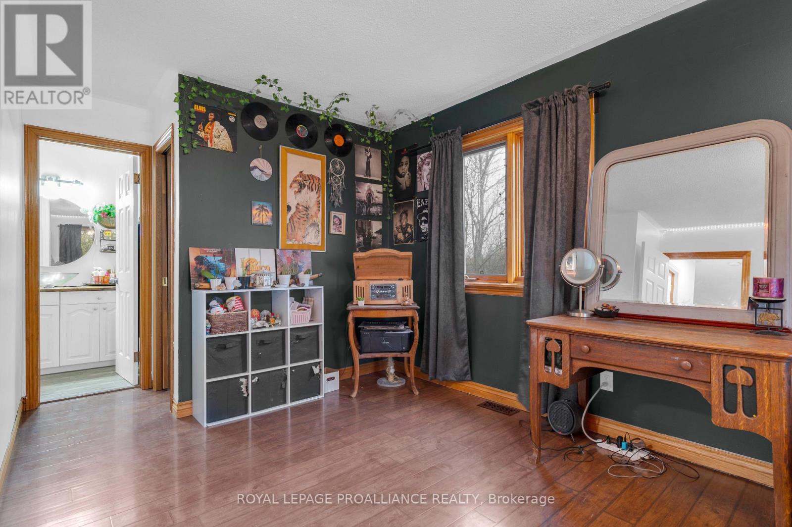 1403a Crookston Road Property Photo 15