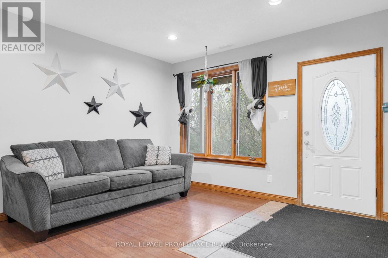 1403a Crookston Road Property Photo 22