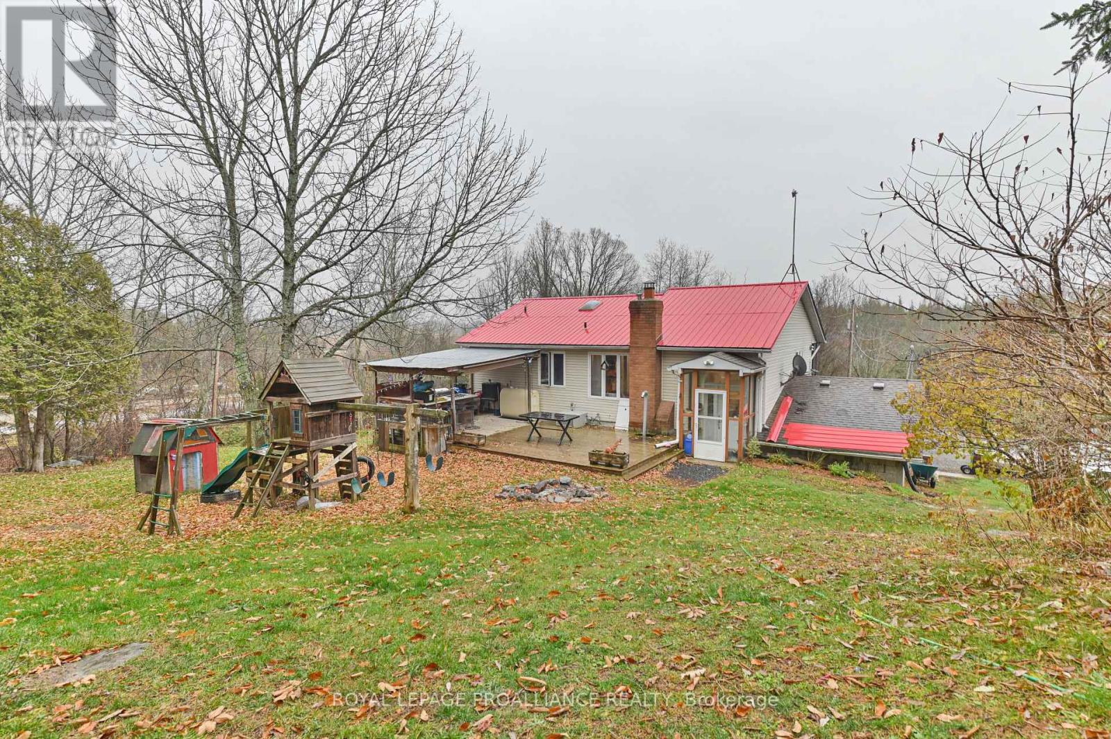 1403a Crookston Road Property Photo 37