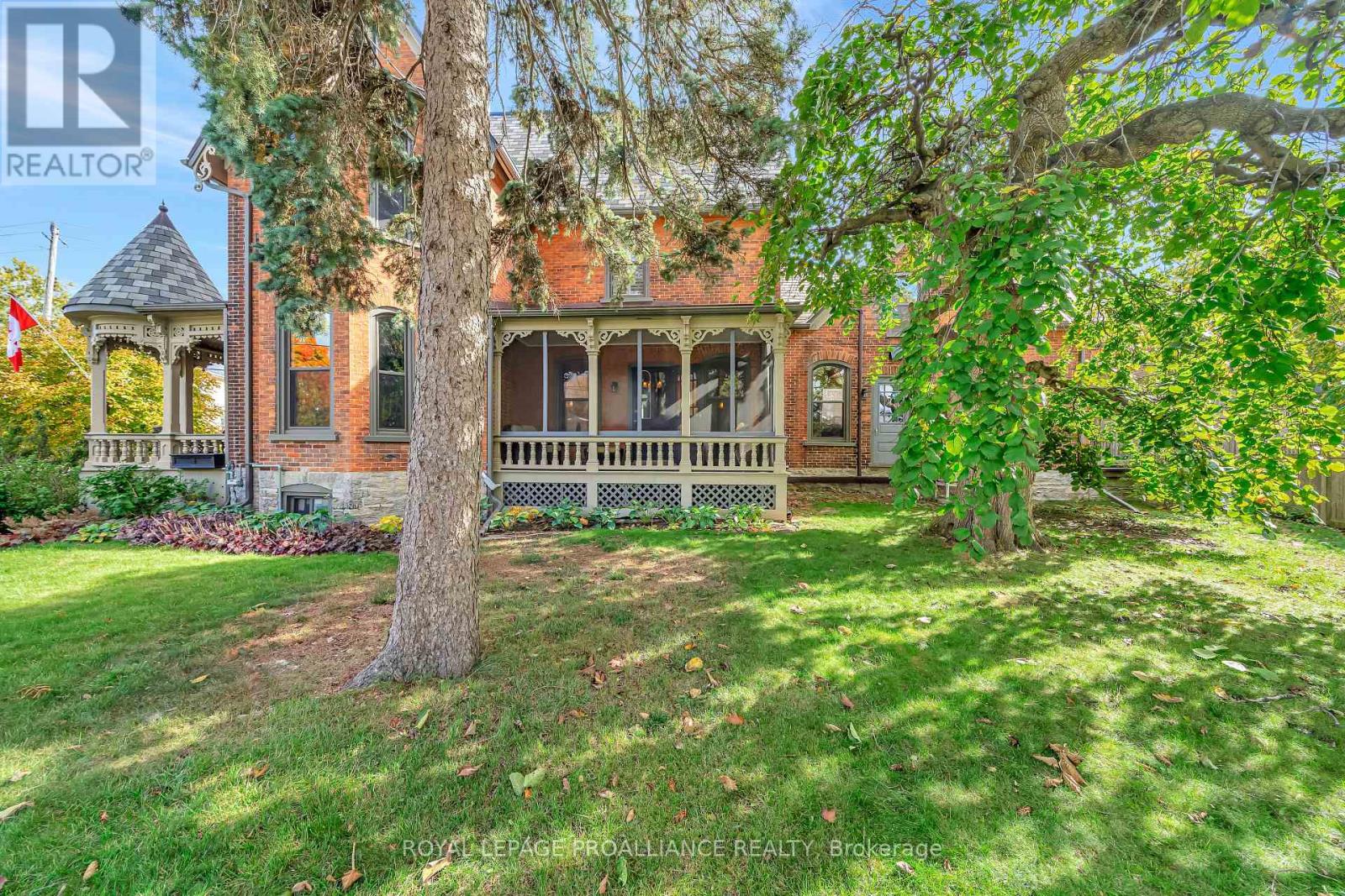 79 West Mary Street Property Photo 5
