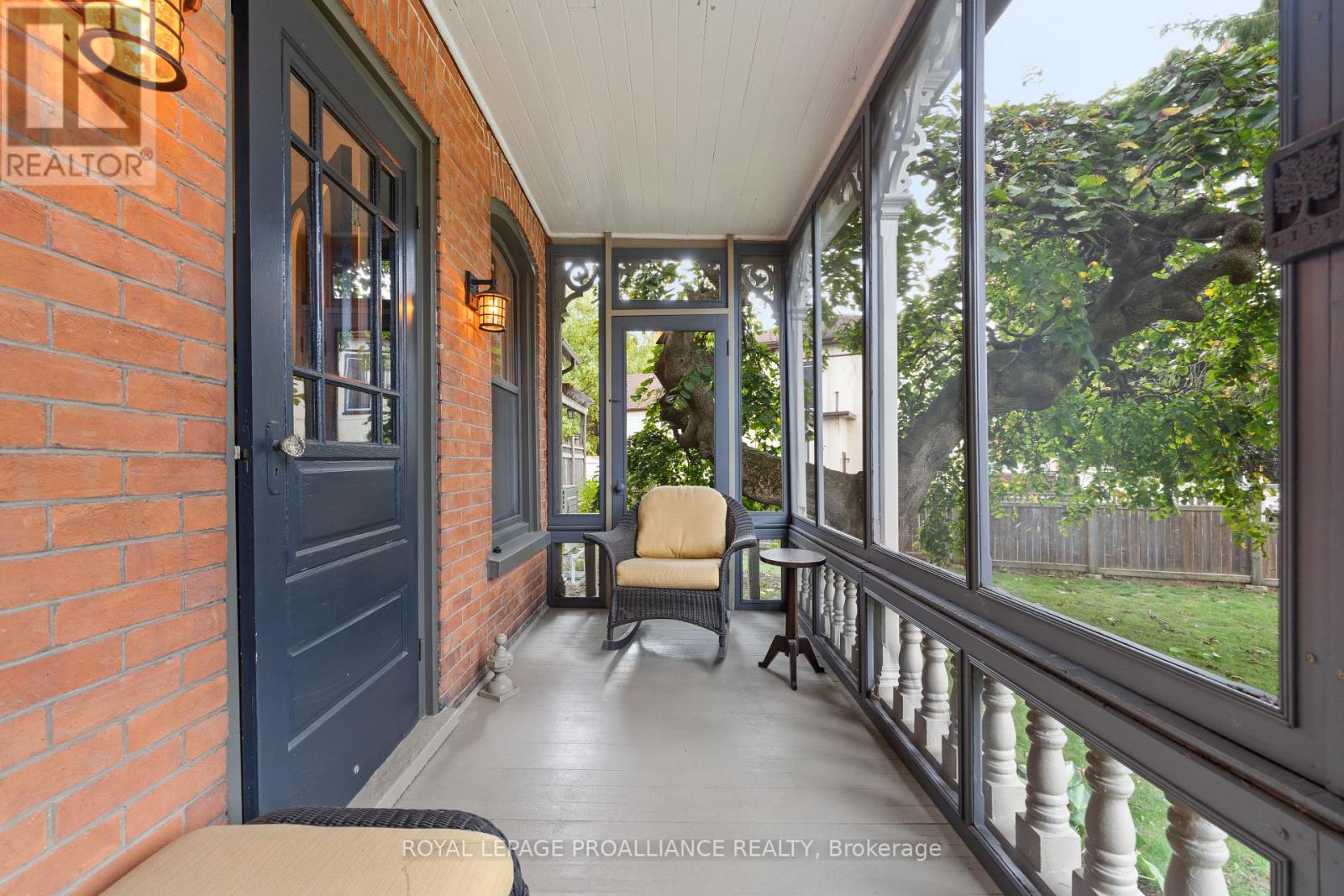 79 West Mary Street Property Photo 18
