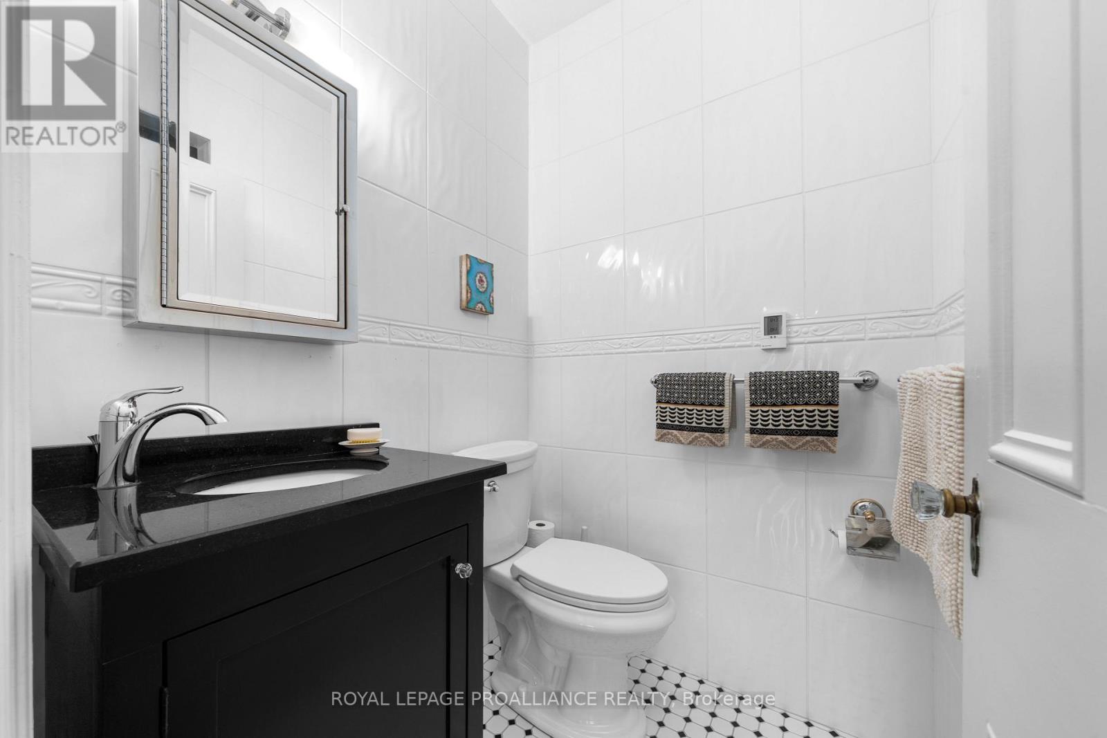 79 West Mary Street Property Photo 26