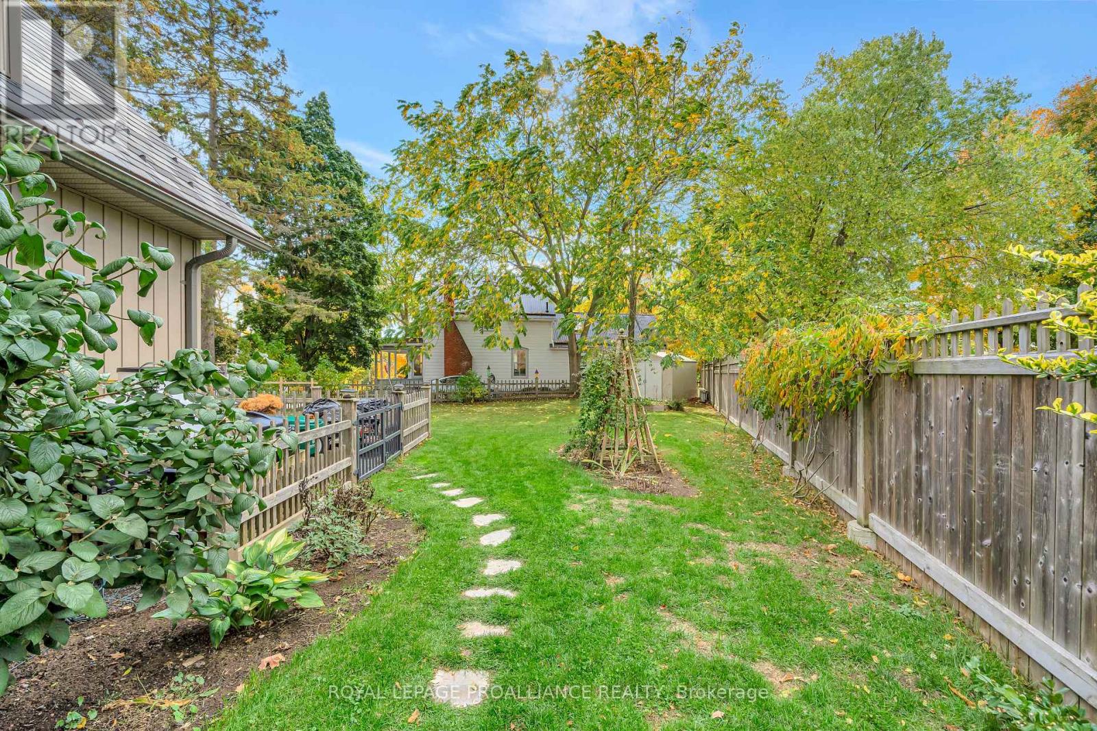 79 West Mary Street Property Photo 40