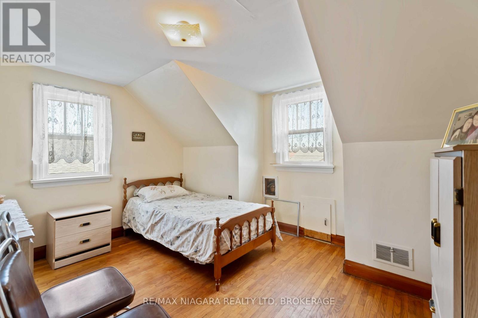 506 Harriet Street Property Photo 26