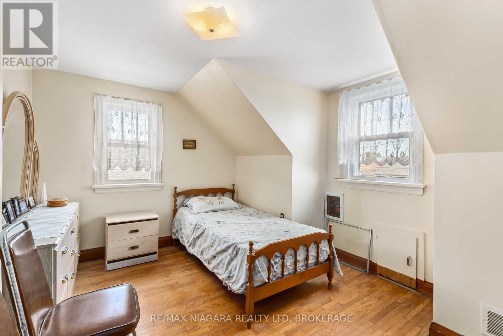 506 Harriet Street Property Photo 27