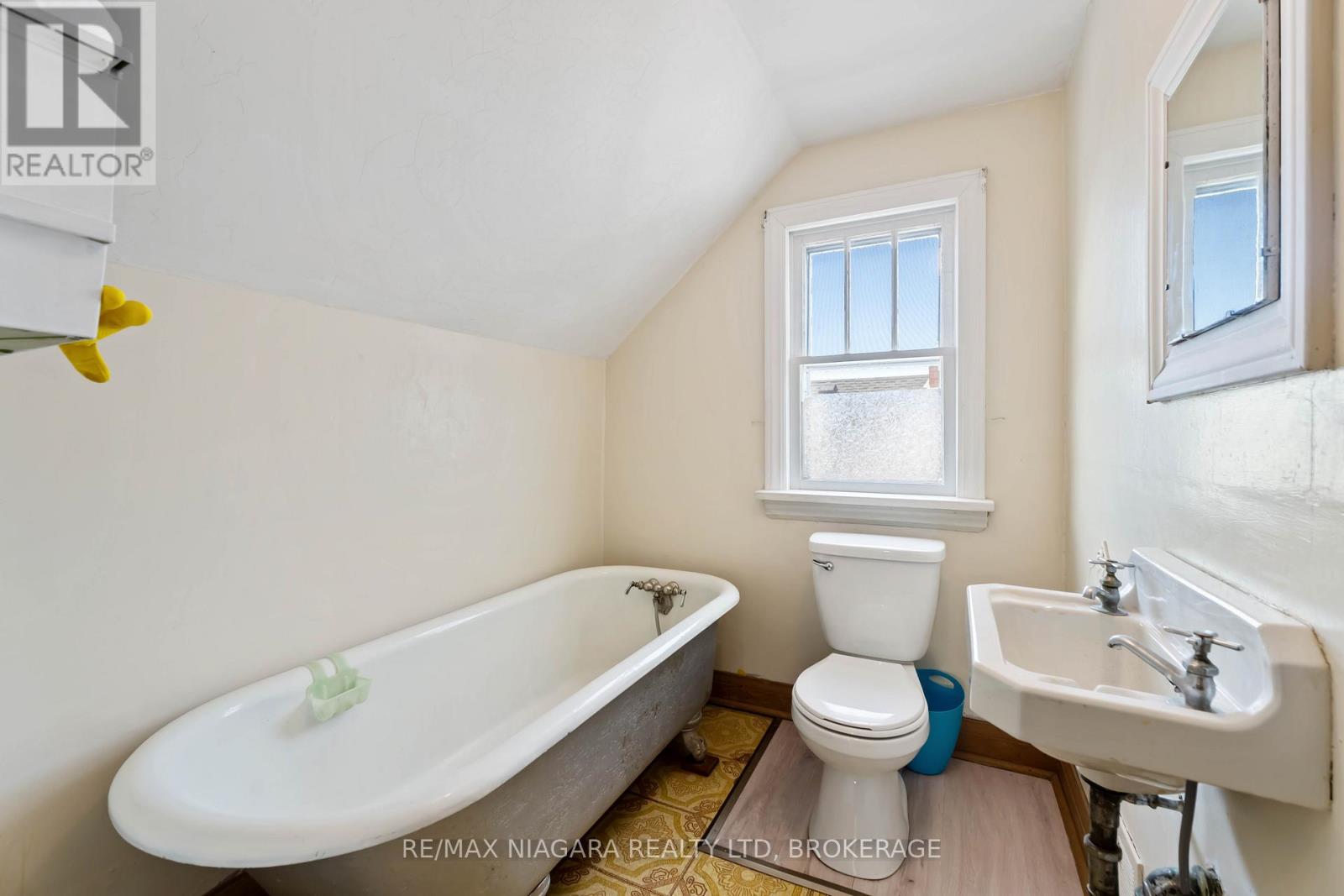 506 Harriet Street Property Photo 28