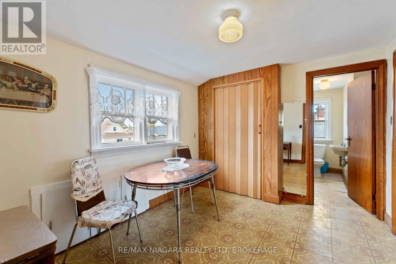 506 Harriet Street Property Photo 32