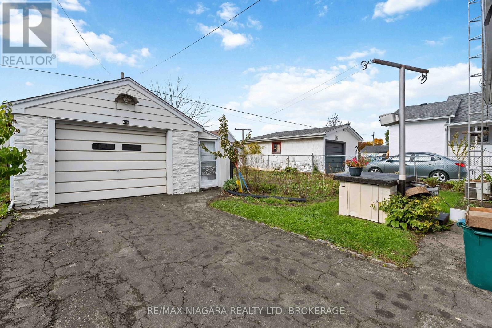 506 Harriet Street Property Photo 36