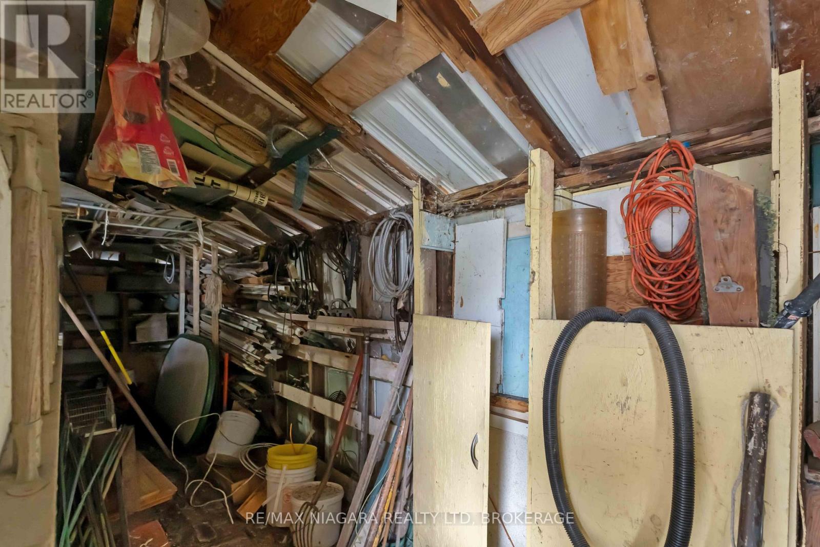 506 Harriet Street Property Photo 38
