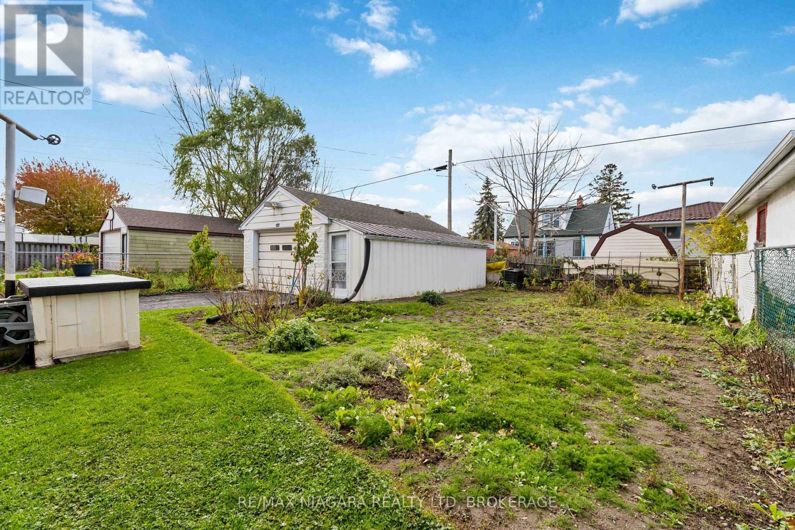 506 Harriet Street Property Photo 39