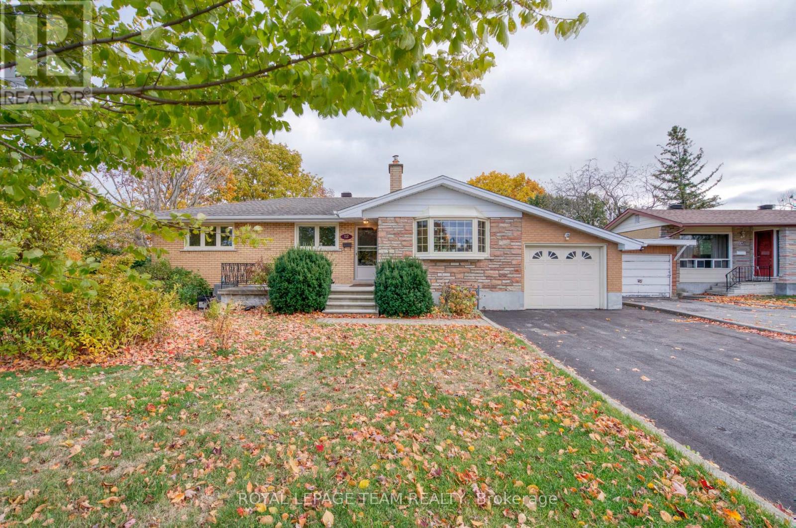 12 Oakview Avenue Property Photo 1