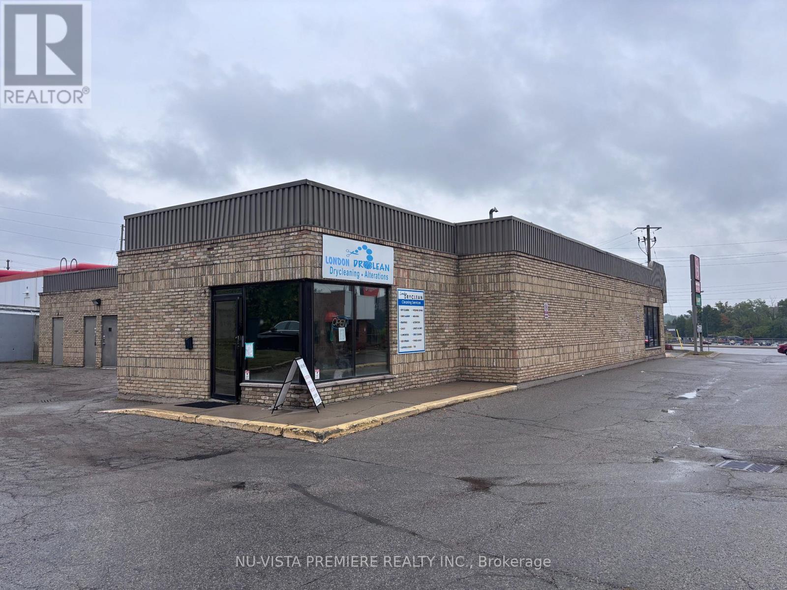 UNIT 6 - 654 WONDERLAND ROAD