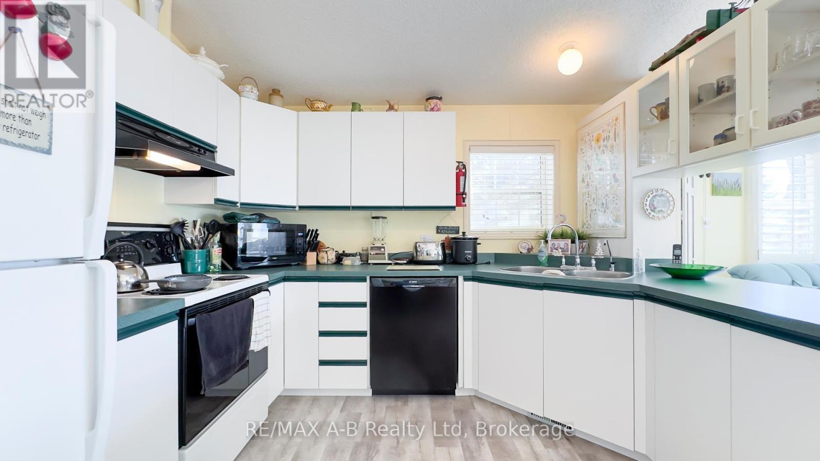 909 - 316489 31st Line Property Photo 11