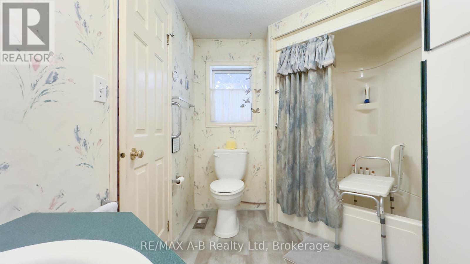 909 - 316489 31st Line Property Photo 13