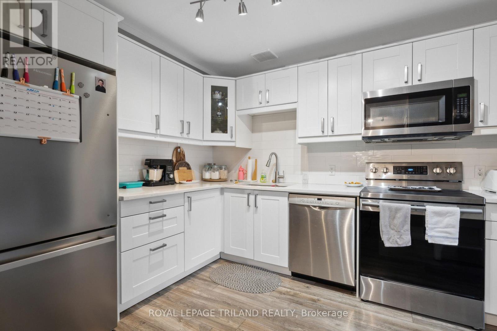 70 Stokes Road Property Photo 8