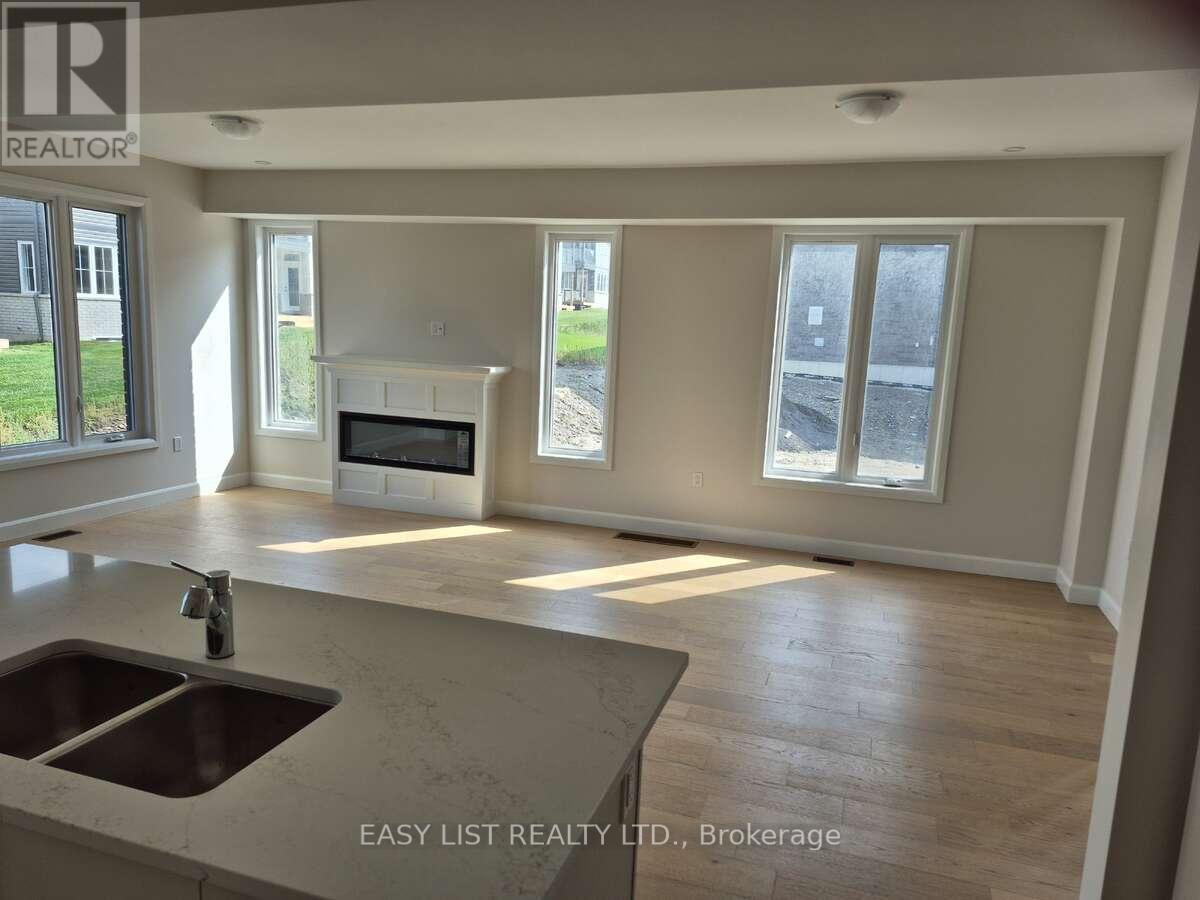 244 O'neil Street Property Photo 4