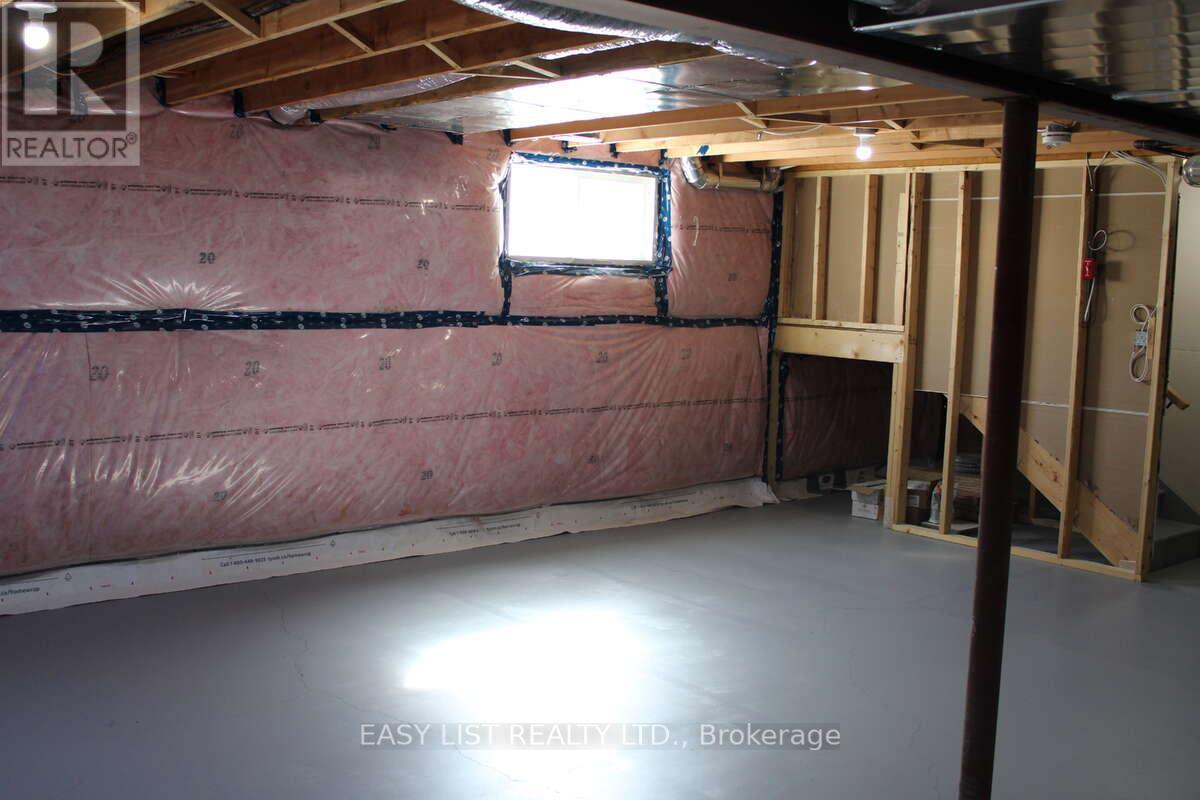 244 O'neil Street Property Photo 12