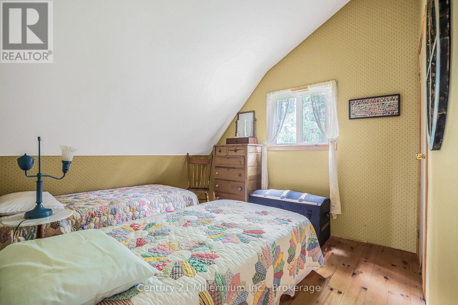 264701 Southgate 26 Road Property Photo 18