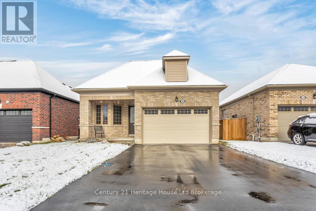 30 SEATON CRESCENT Property Photo 1