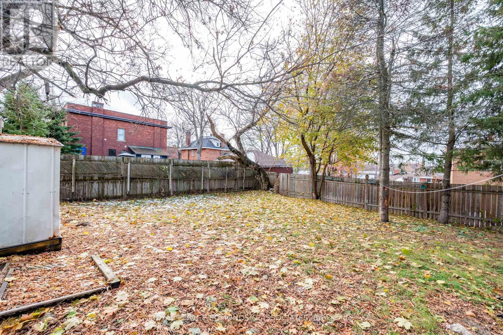 198 Mcallister Street Property Photo 4