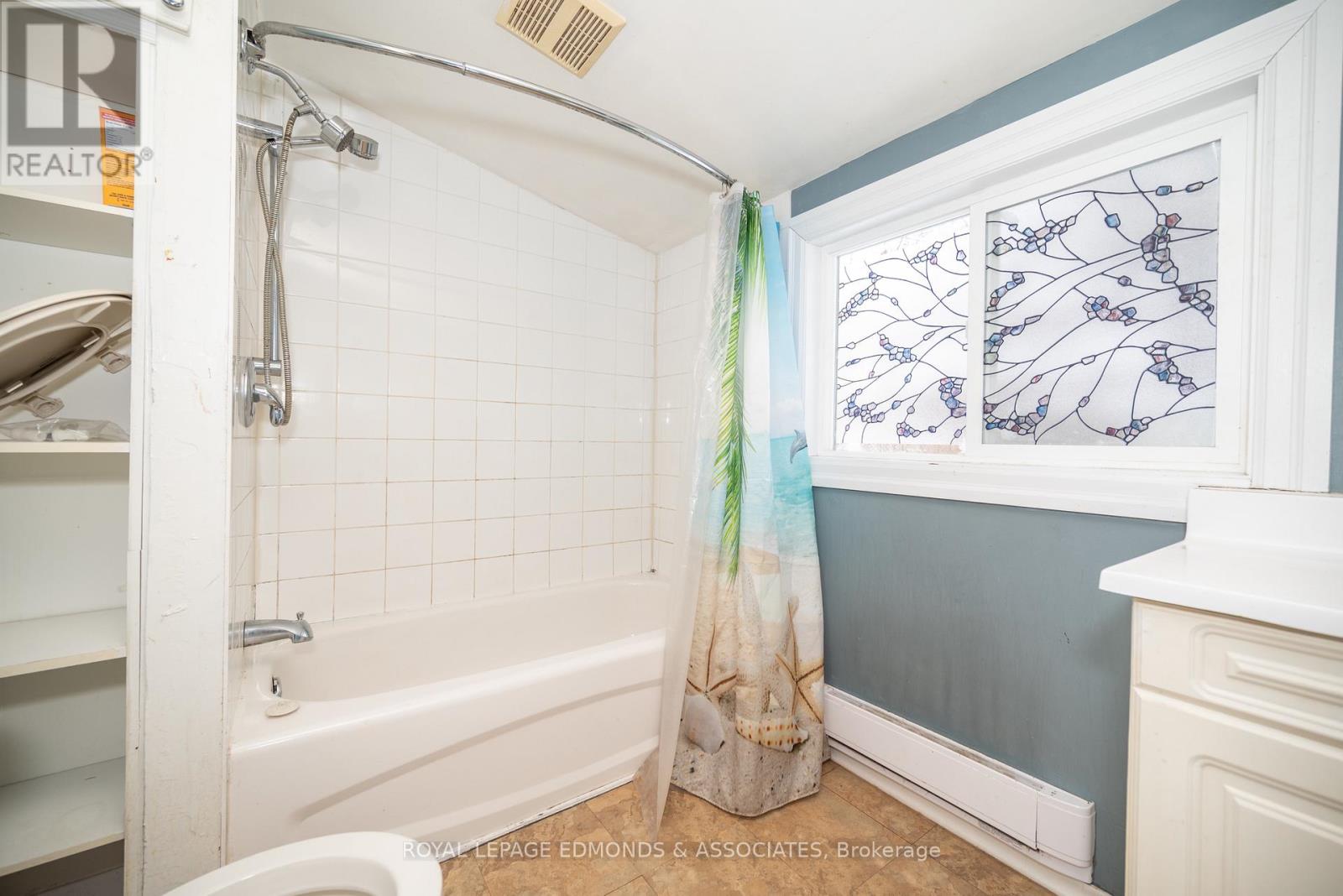 198 Mcallister Street Property Photo 15