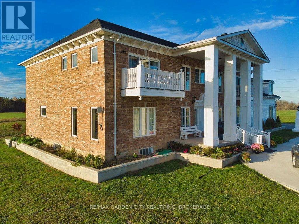 2400 Effingham Street Property Photo 2
