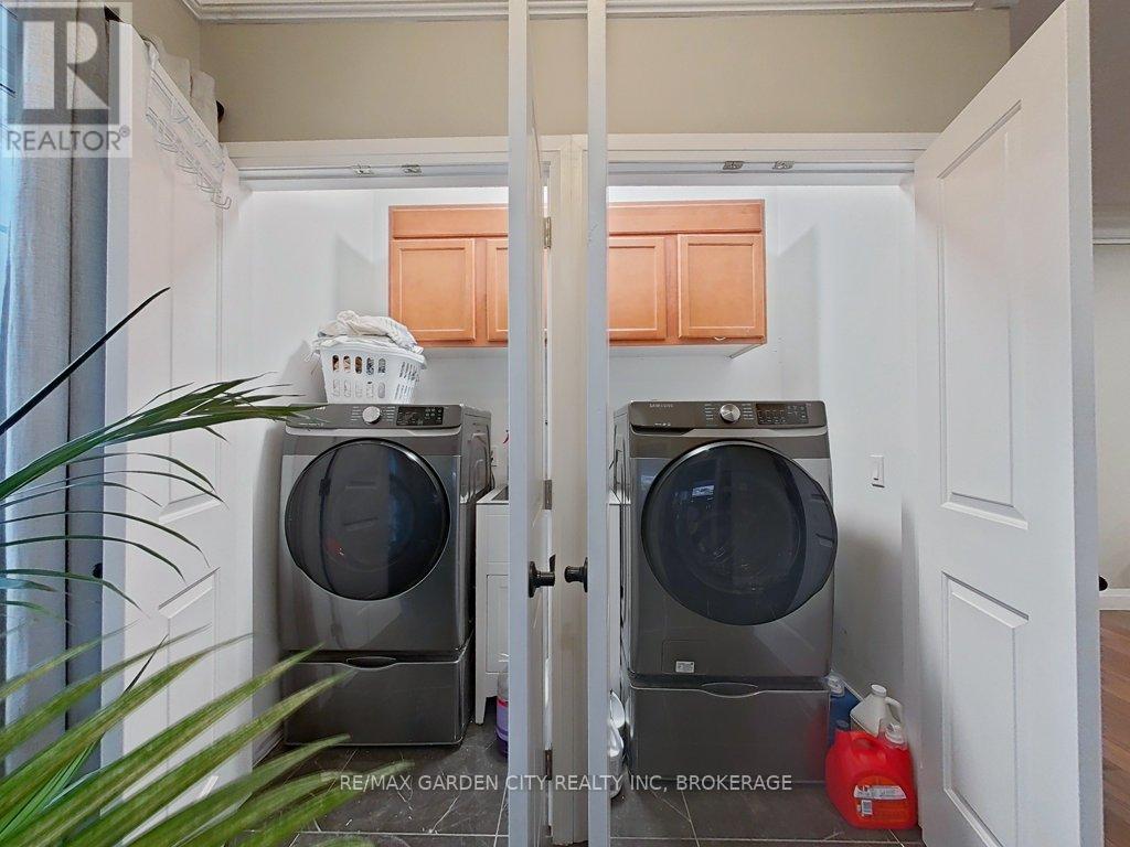 2400 Effingham Street Property Photo 18