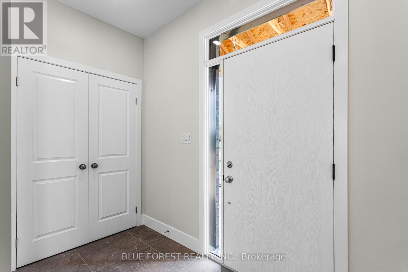 245 Mctavish Street Property Photo 3