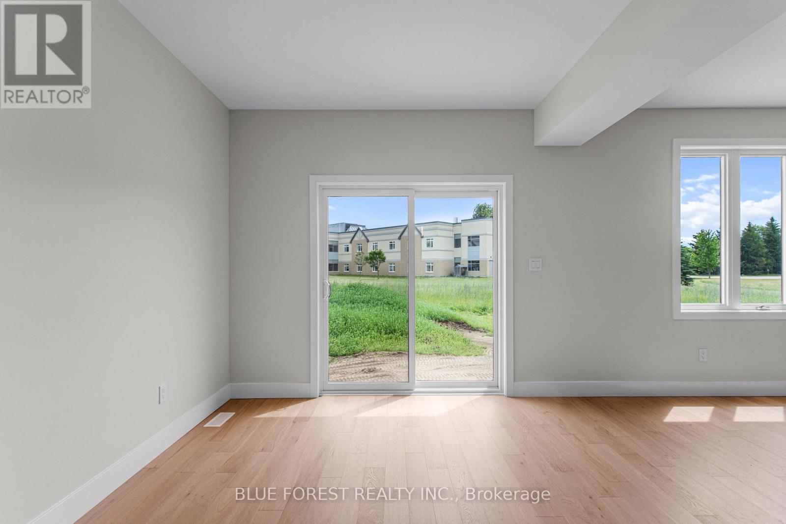 245 Mctavish Street Property Photo 11