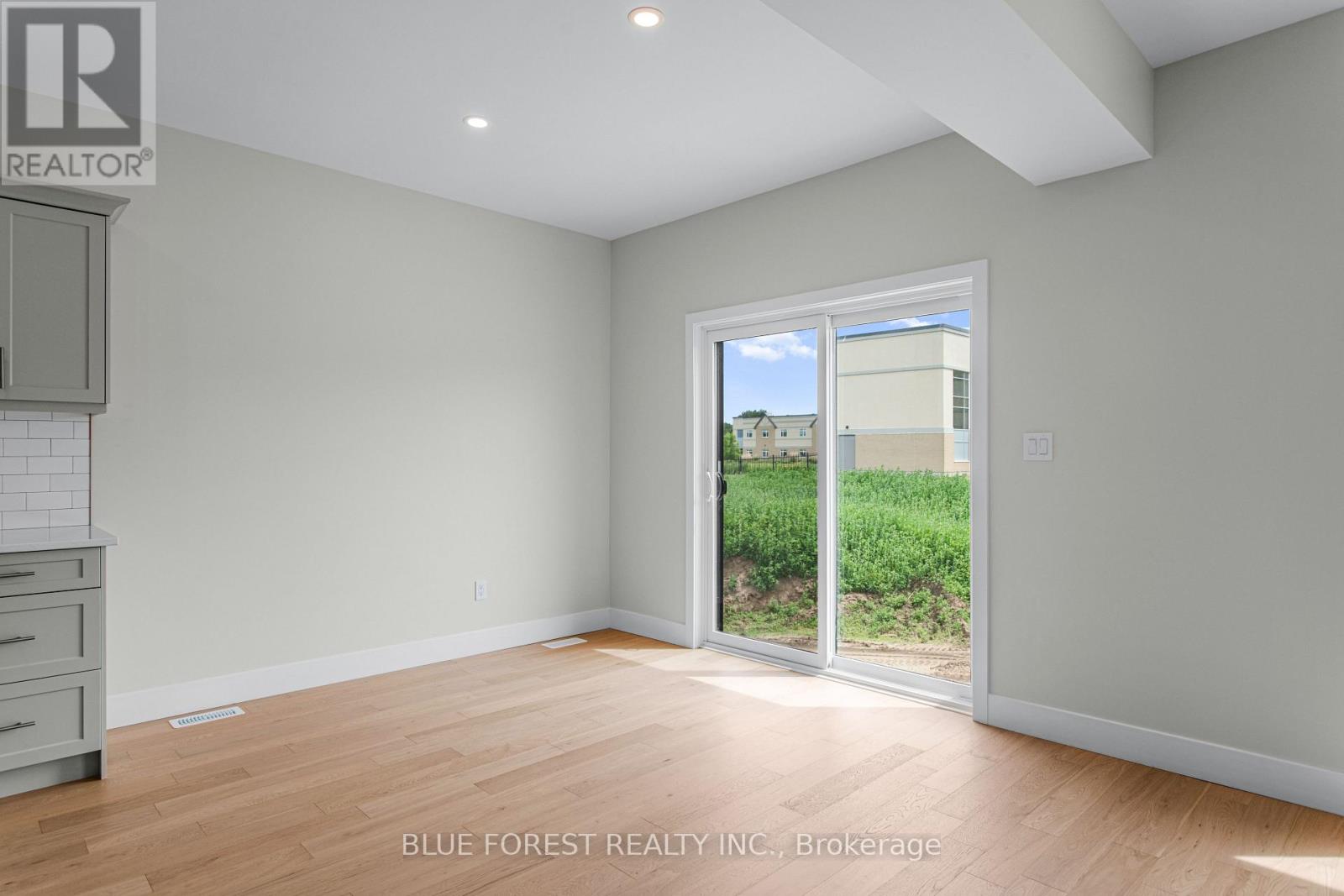 245 Mctavish Street Property Photo 12