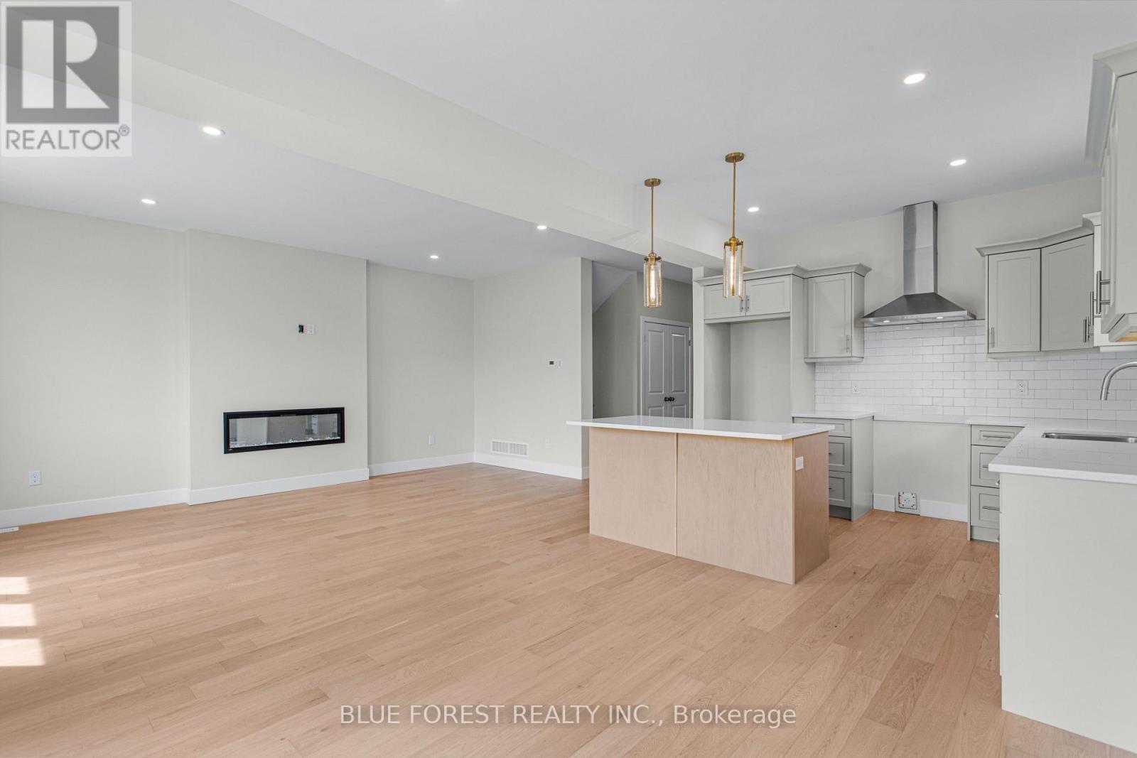 245 Mctavish Street Property Photo 15