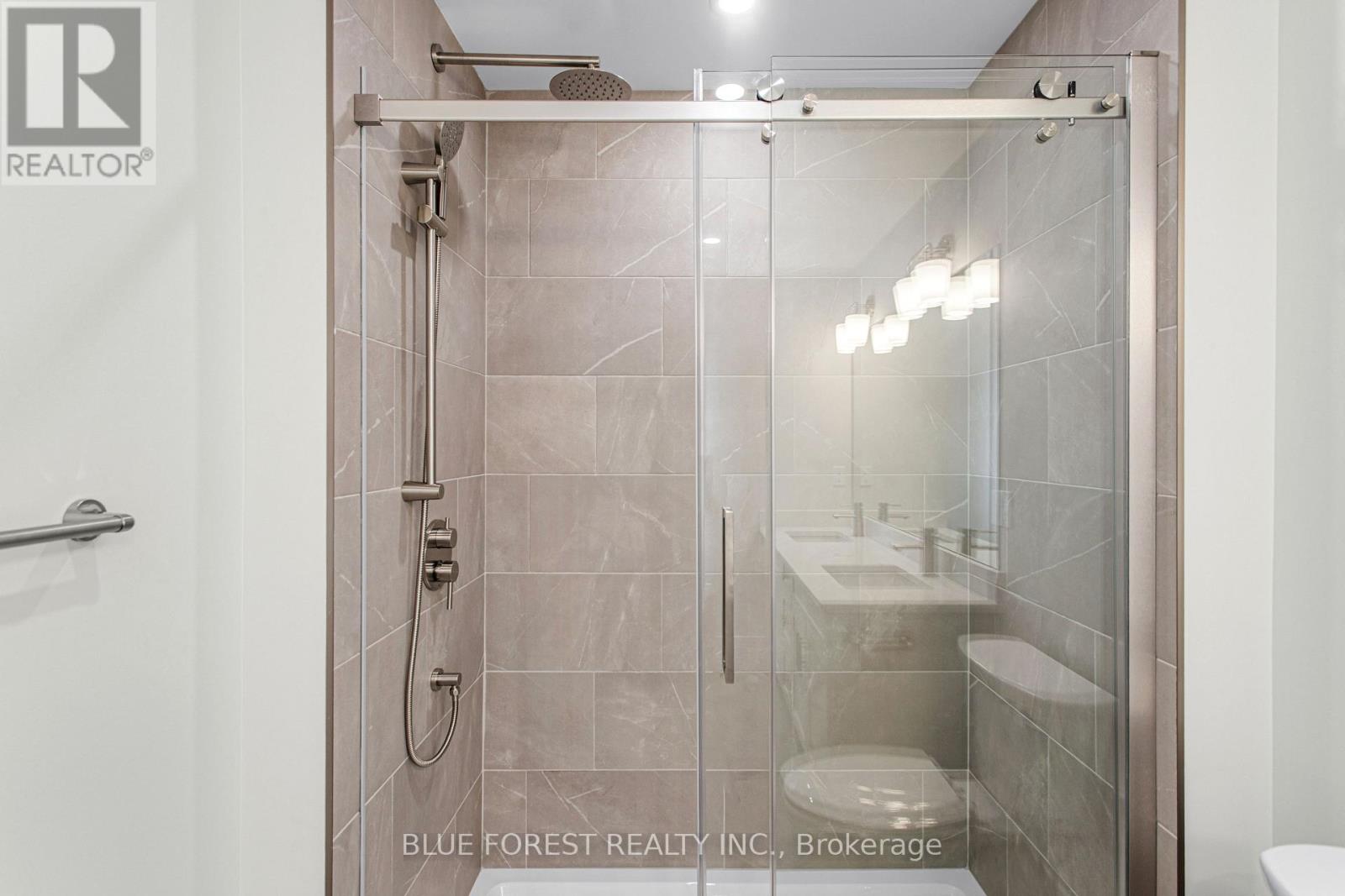 245 Mctavish Street Property Photo 24