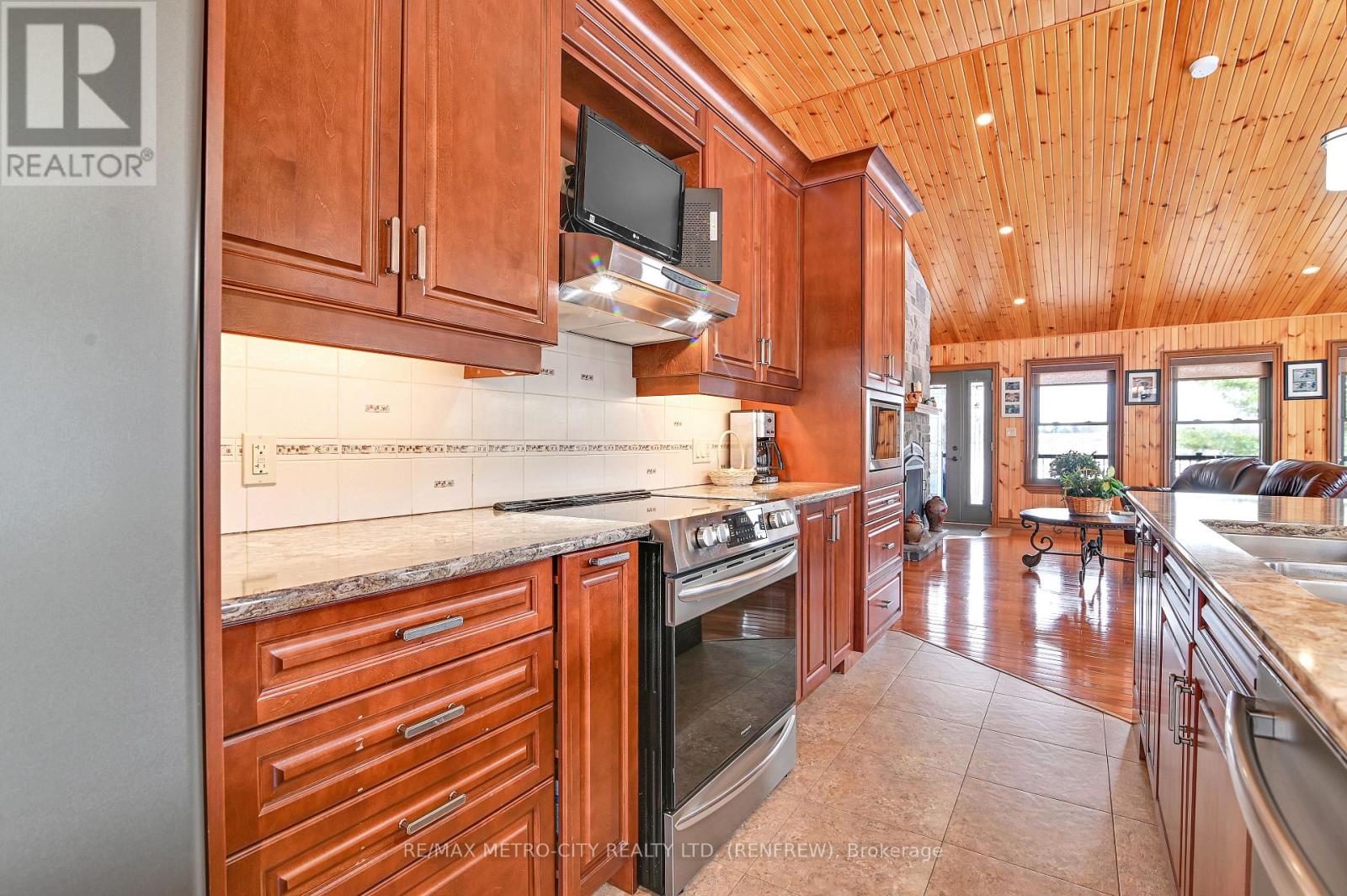 3280 Burnstown Road Property Photo 11