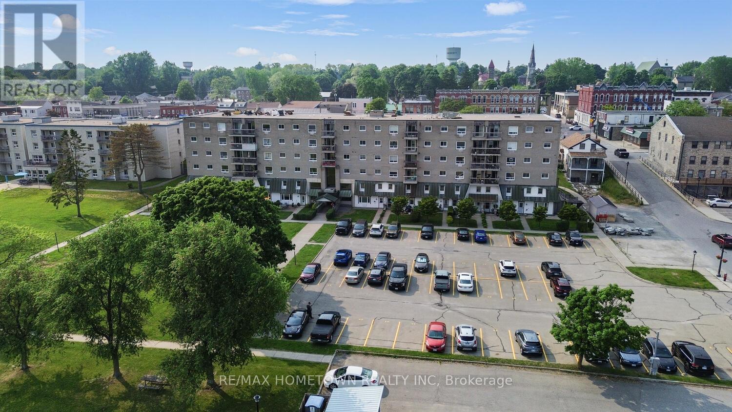 309 - 235 Water Street Property Photo 3