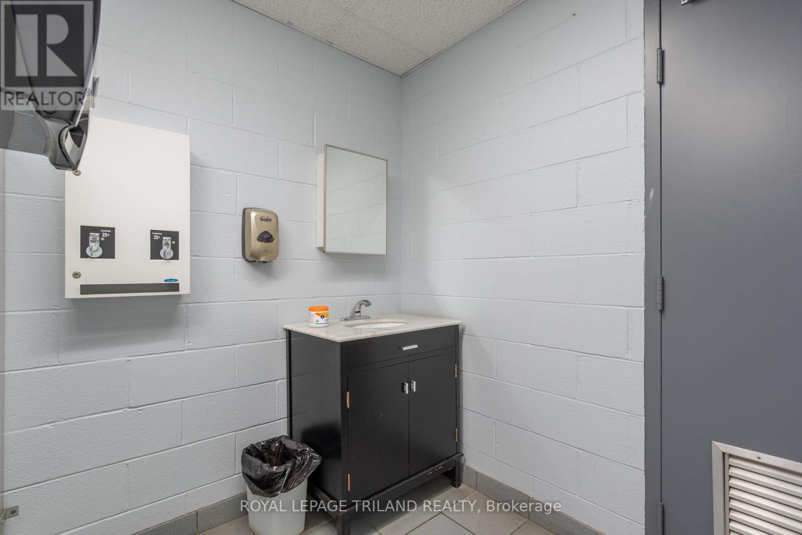 130 Woodworth Avenue S Property Photo 22