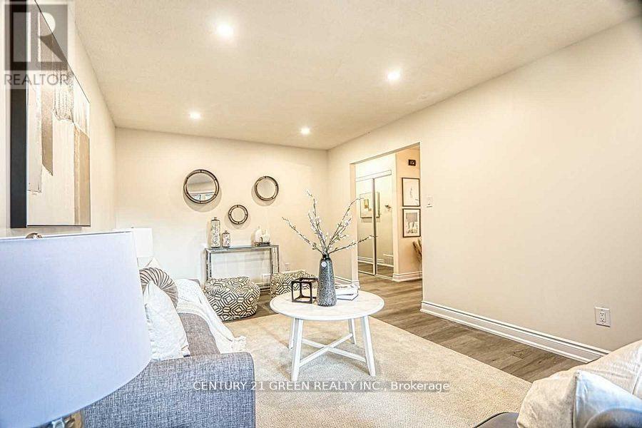 164 Gardiner Drive Property Photo 6