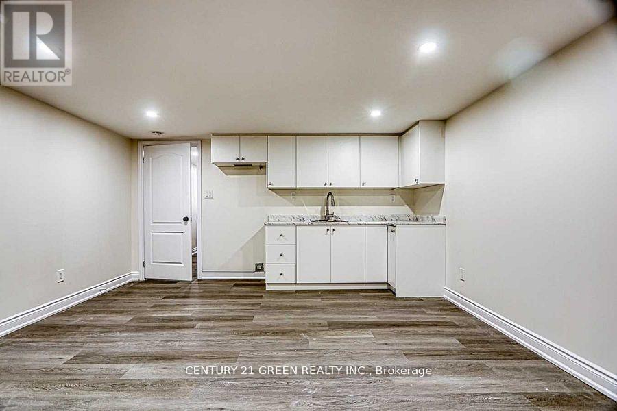 164 Gardiner Drive Property Photo 26